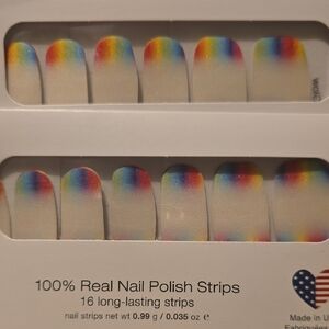 Conference EXCLUSIVE - Let's Glow